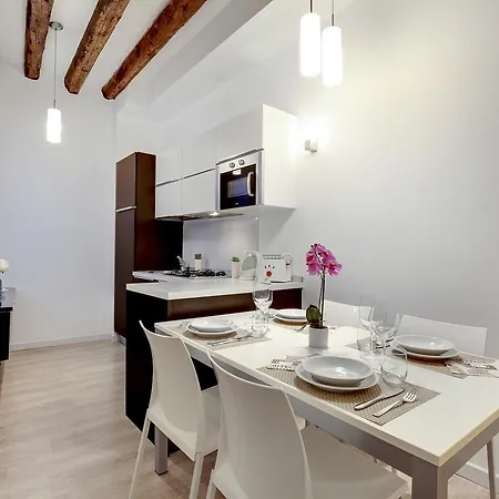 Botteri Palace Apartments By Wonderful Italy Venice Exterior photo