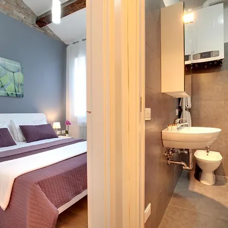Botteri Palace Apartments By Wonderful Italy Venice Exterior photo