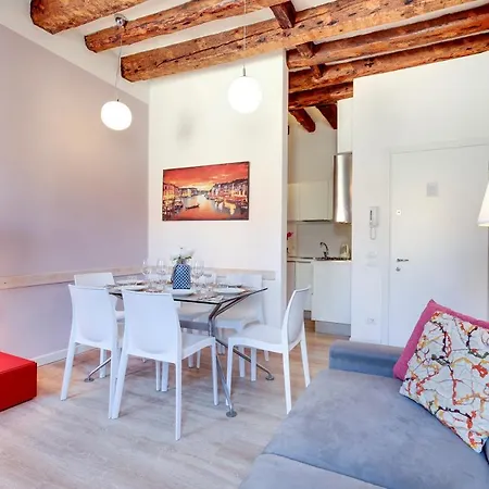 Botteri Palace Apartments By Wonderful Italy Venice Exterior photo